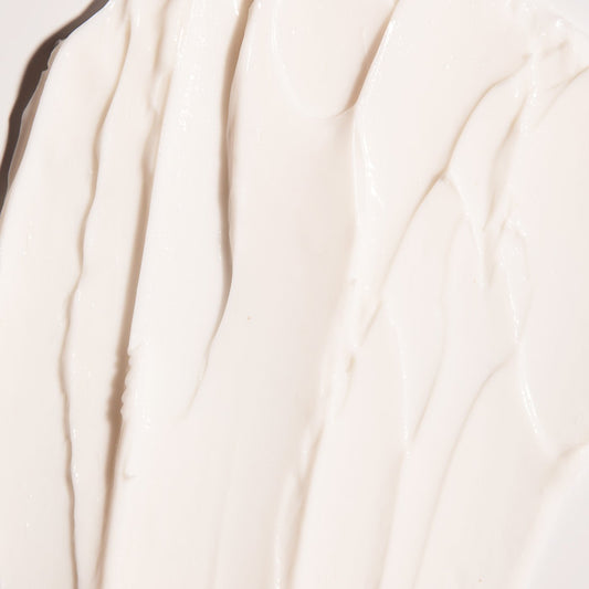 A close up image showing the texture of Evolis' scalp treatment mask